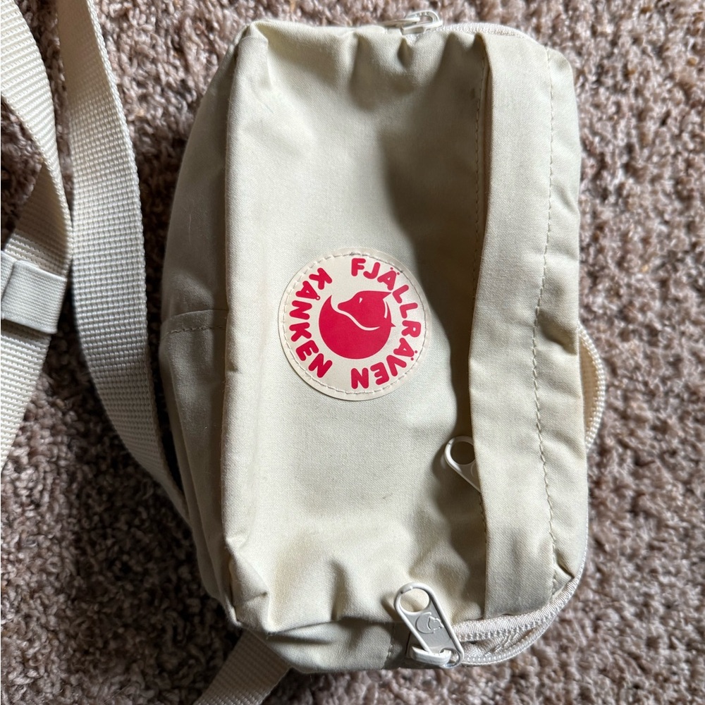Kånken Light Oak Crossbody Bag